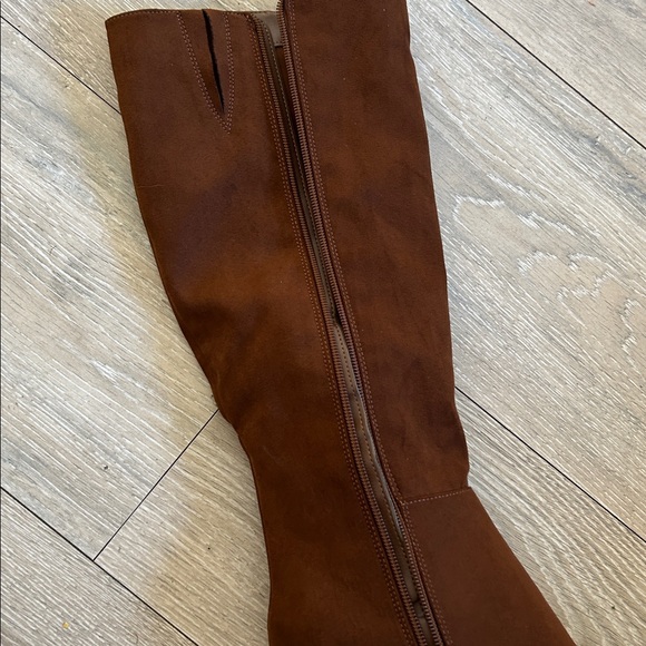 Jessica Simpson Brown Heeled Boots - Picture 5 of 5